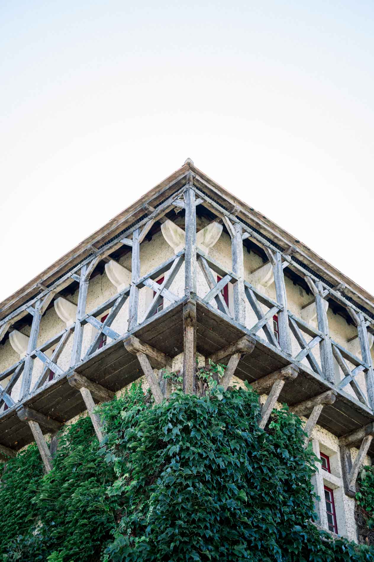 Low-angle view of the timber belvedere at Château Smith Haut Lafitte