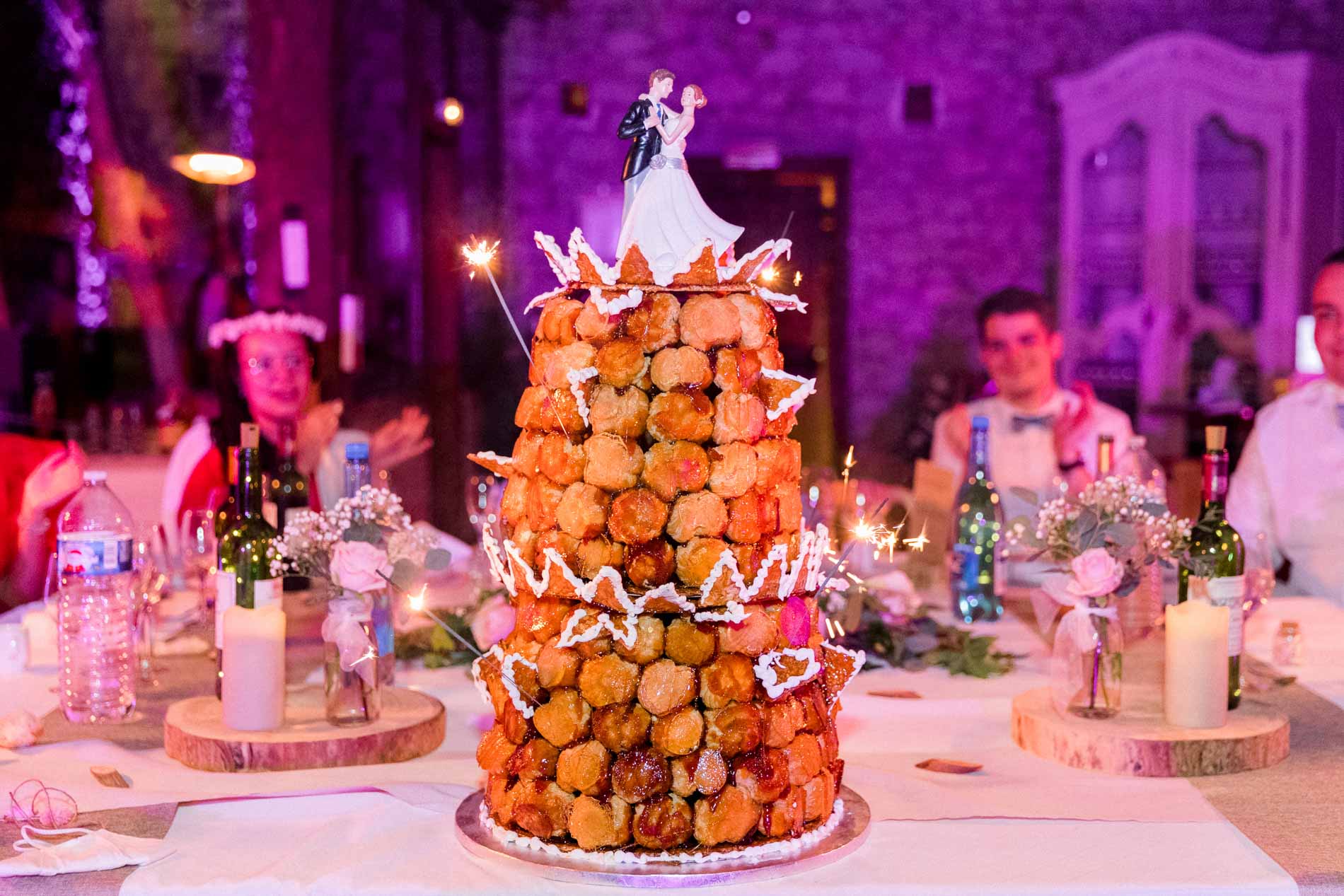 Croquembouche decorated with sparklers during the dinner