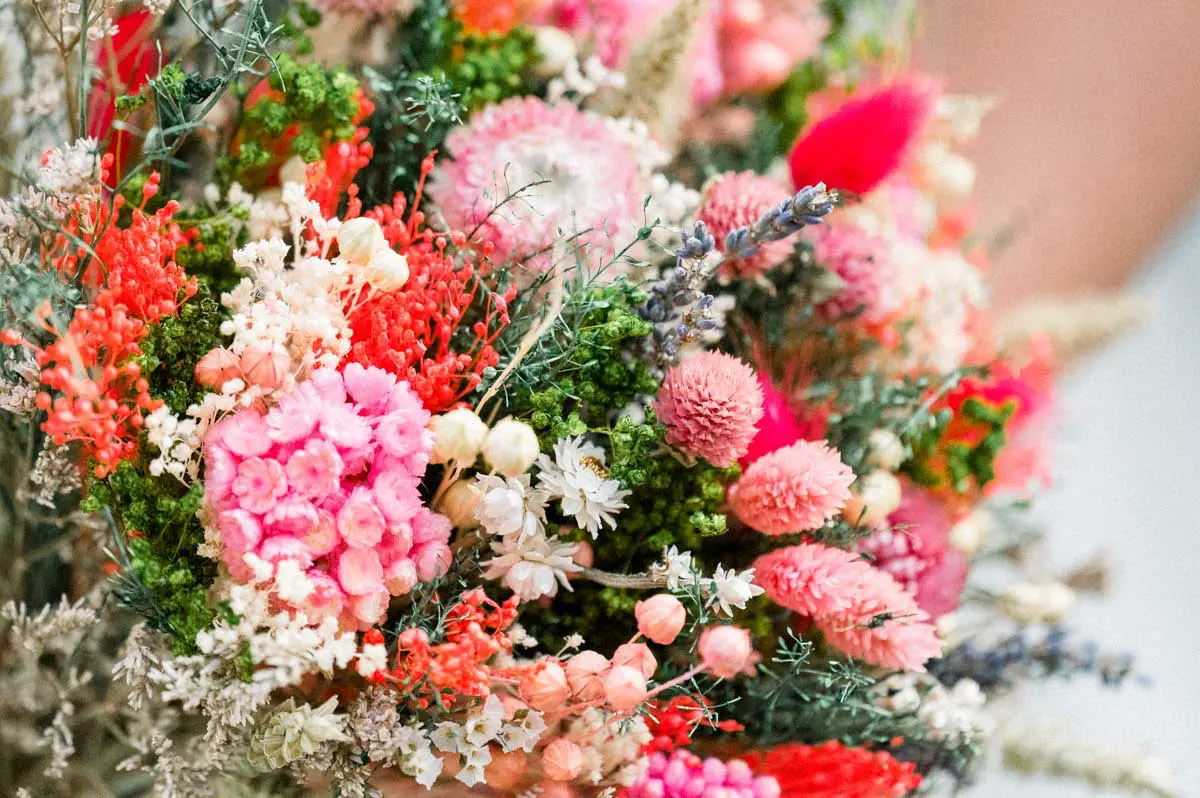 Close-up of the dried flower bouquet in pink, red and lavender