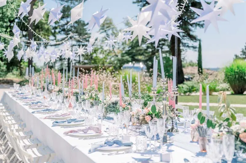 Outdoor wedding dinner table at Château Gassies