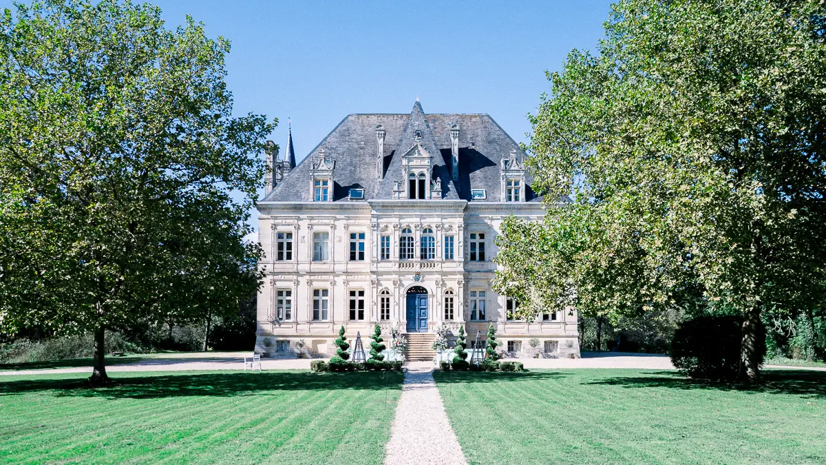 Le Château de la Valouze en Dordogne, élégant lieu de mariage en France
